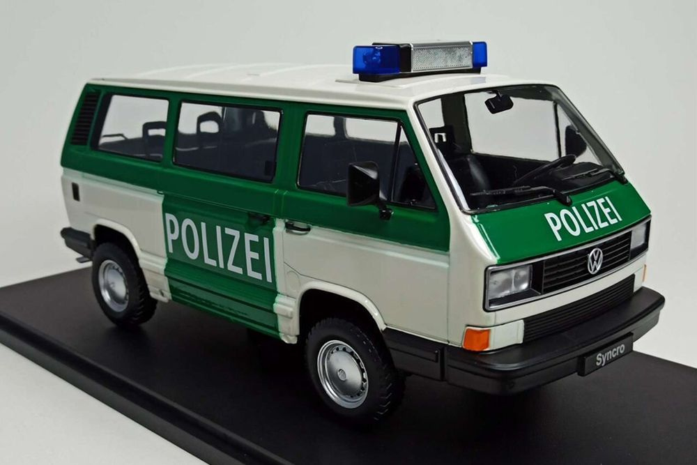 Модель коллекционная Vw volkswagen bus T3 syncro polizei 1 18 kk scale