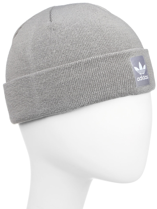 Logo beanie. Шапка adidas Rib Beanie. Подвернутая шапка адидас. Шапка подгибая adidas. Шапка адидас с подворотом.