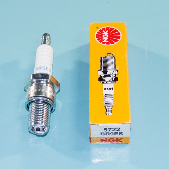 5722 Никелевая свеча зажигания R21 BR9ES YBX Moto HONDA SUZUKI YAMAHA  кол-во в уп. 10 шт