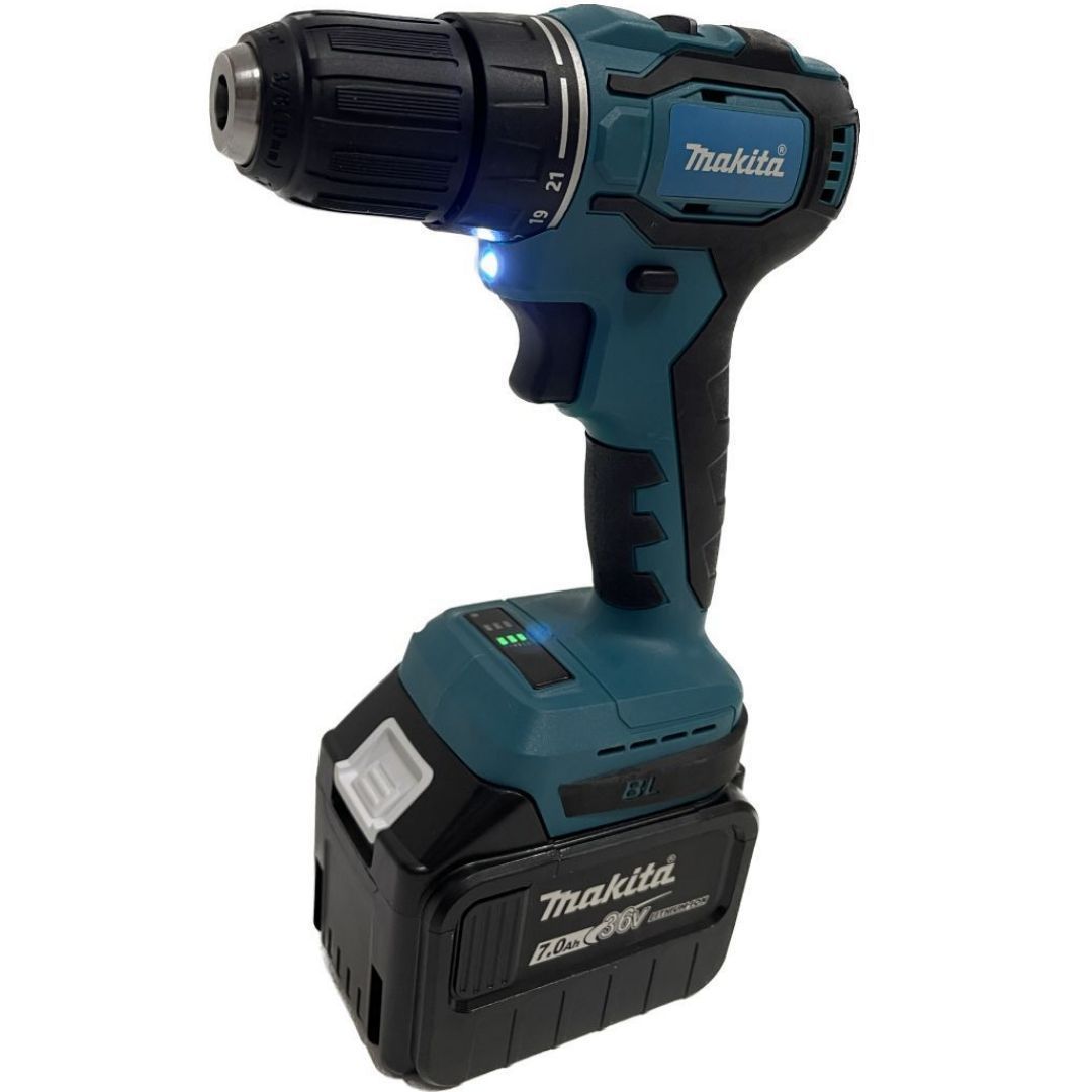 Набор шуруповерт ушм. Adp05 makita. makita 1806. makita 1806 насадка. комплект шуруповерта.