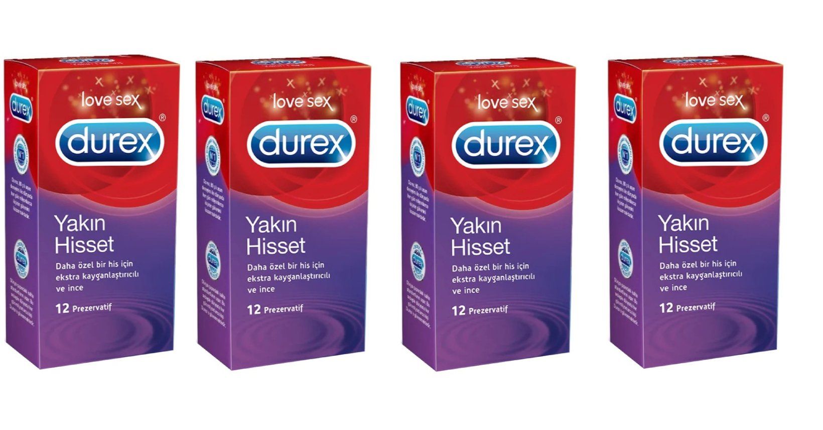 Мас қыздар фотоға пиздаларын көрсетеді