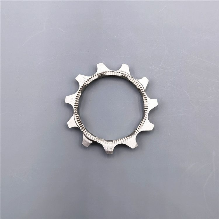 Pignone 15 Denti Originale SHIMANO Per CS-M8000 / HG800, 11 Velocit&agrave;, In Alluminio, Giapponese