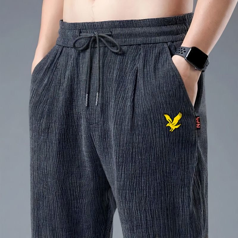 Брюки спортивные Lyle & Scott #1