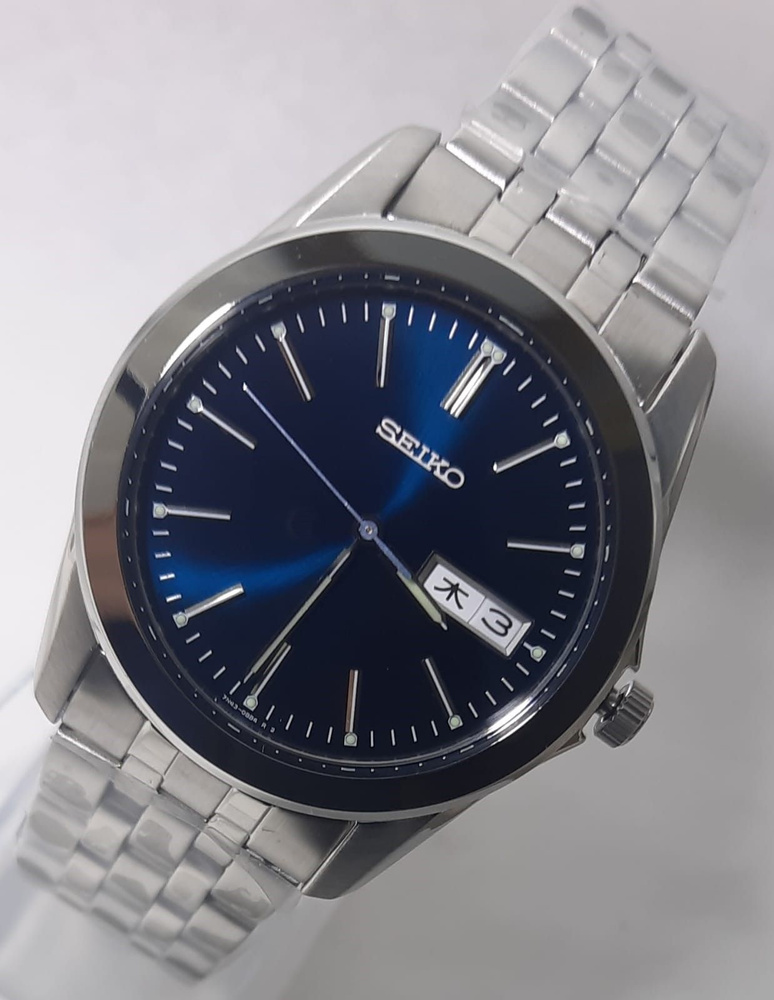 Мужские наручные кварцевые часы Сейко. Seiko Spirit SCXC011
