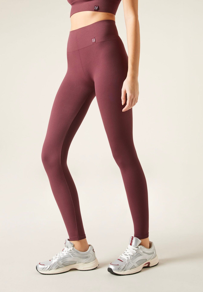 Карина Капурдың жалаңаш суреттері Смотрите әуесқойлық орыс порно №