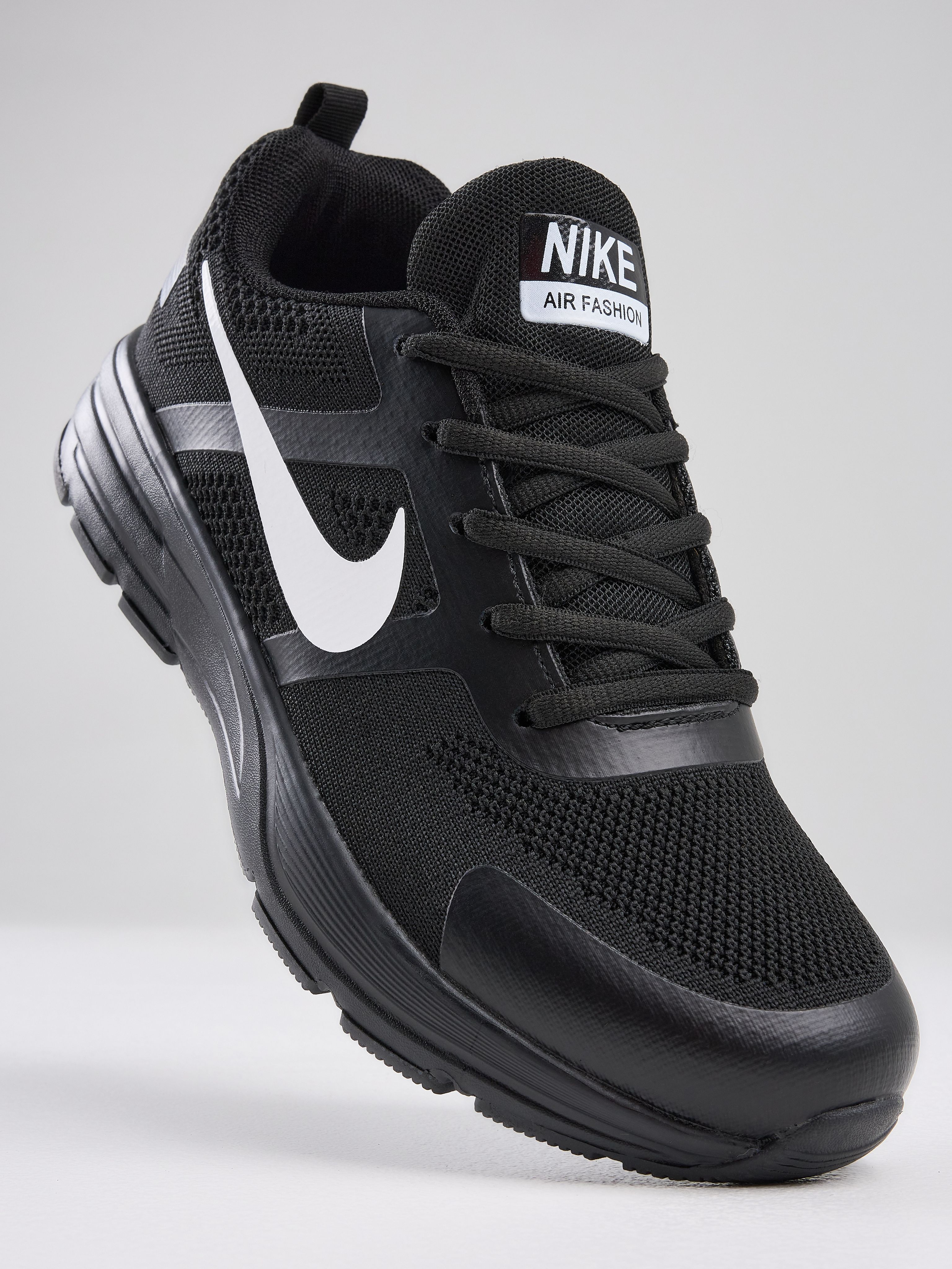 КроссовкиNikeнайк