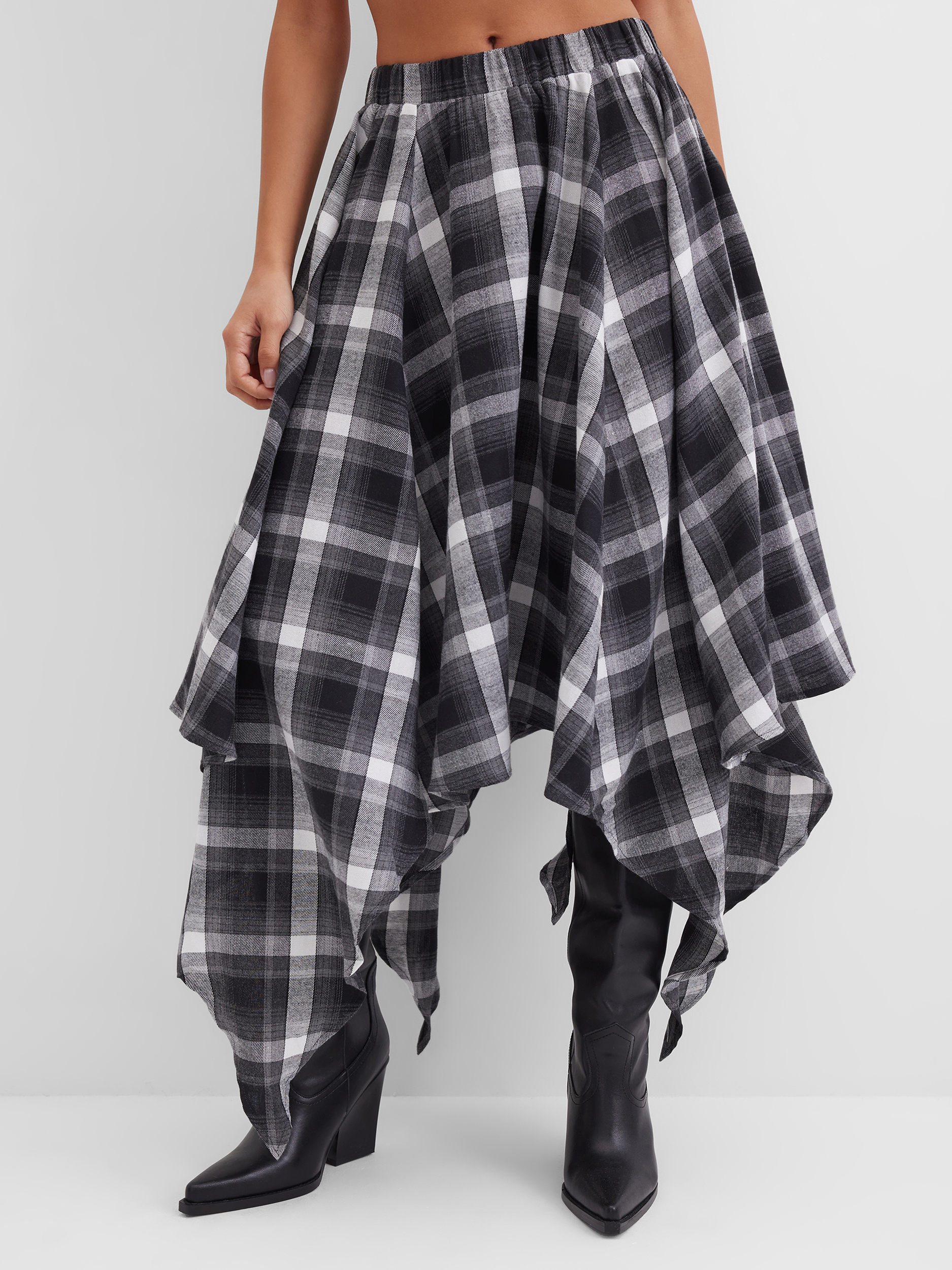 Keksa oriq ayollarning porno suratlari Ayollar qamoqxonasi jinsiy aloqa onlayn