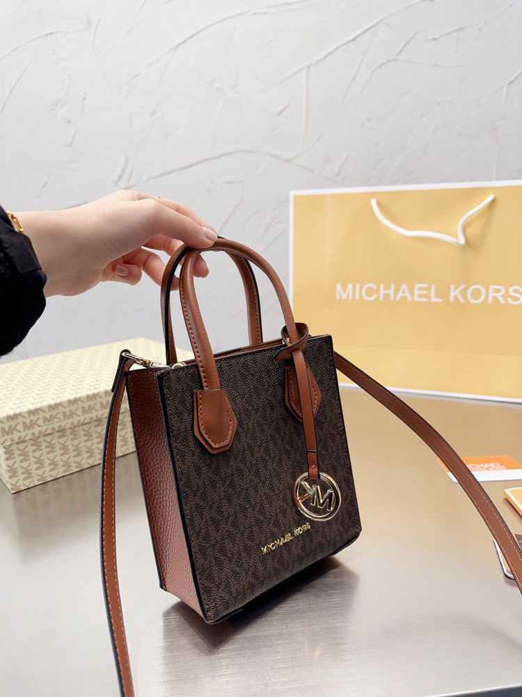 Michael Kors Сумка на плечо мешок #1