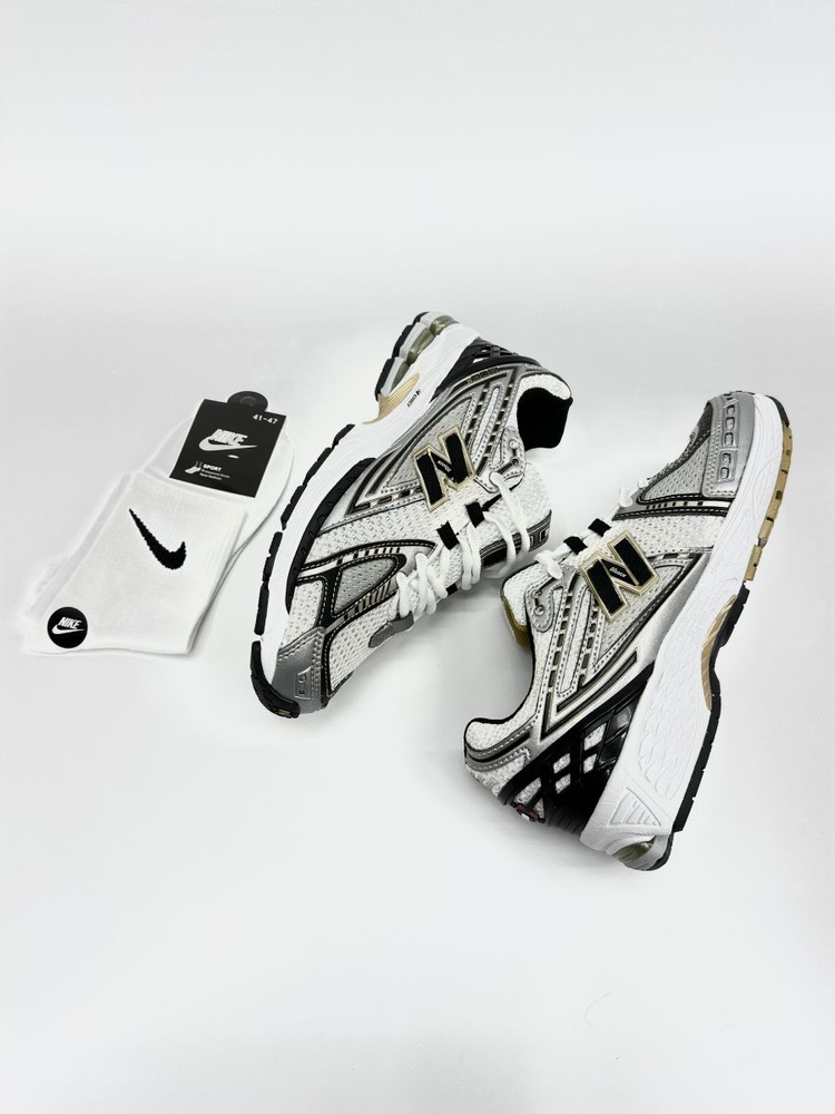 New balance store arishi white