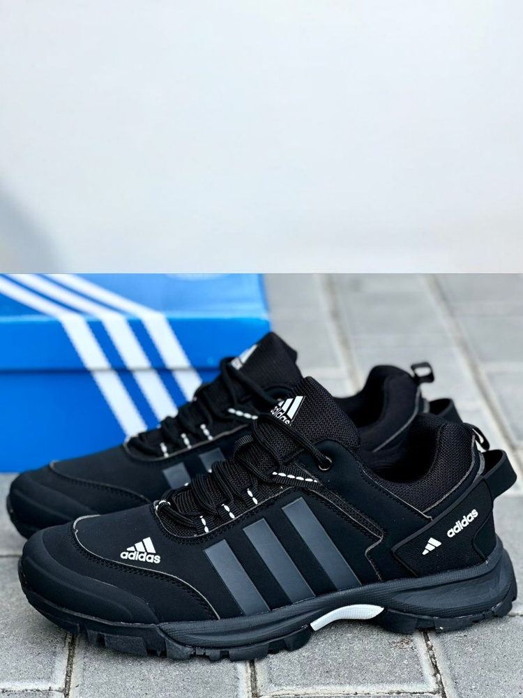 Кроссовки adidas Sportswear #1