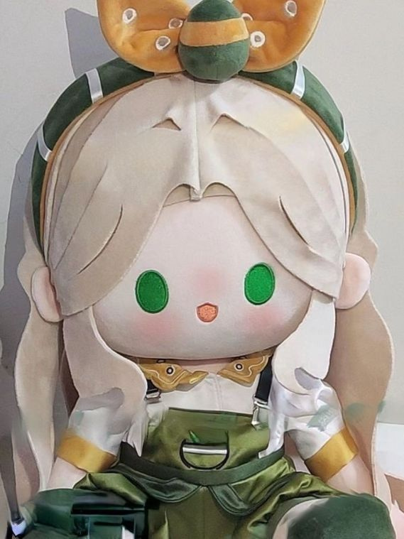 голая маленькая доченька"