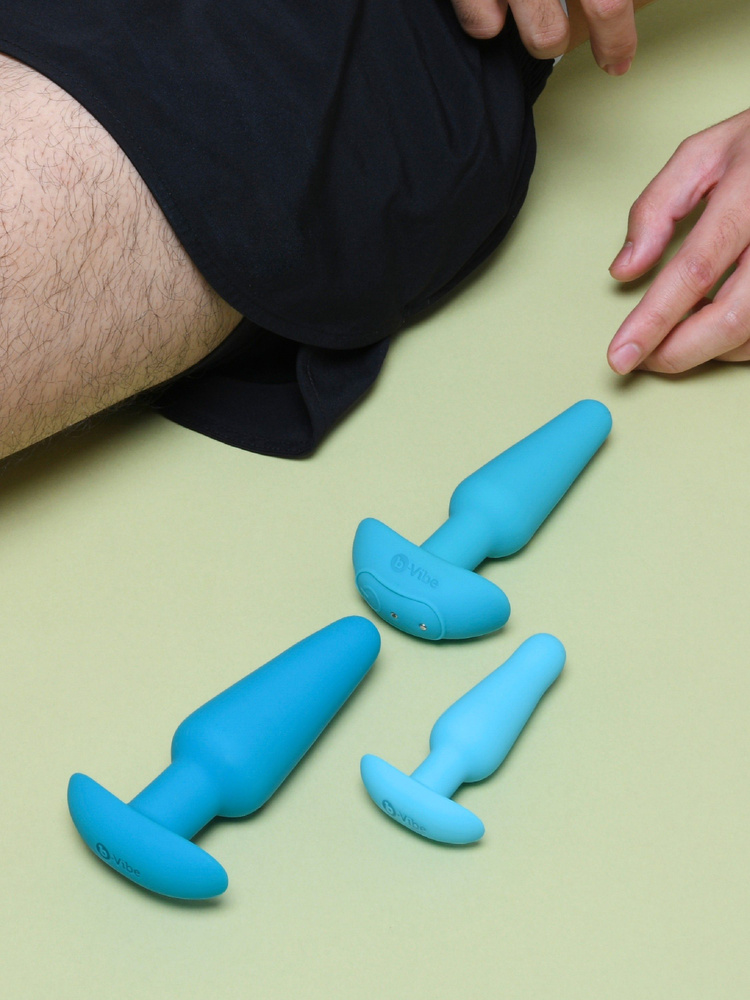 Секс видео пизда орнына ануста аяқталды. Қыз тар шалбармен жүреді онлайн порно