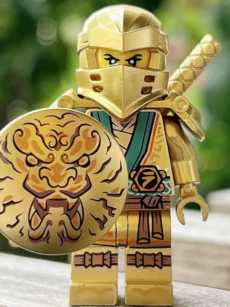 Фигурка Ния в золотой броне / Ниндзяго / Минифигурка Ninjago