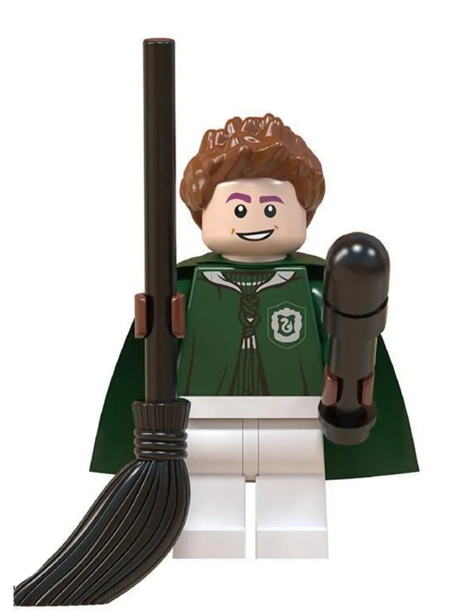 Фигурка Игрок в квиддич из Слизерина с битой и метлой / Гарри Поттер / Harry Potter