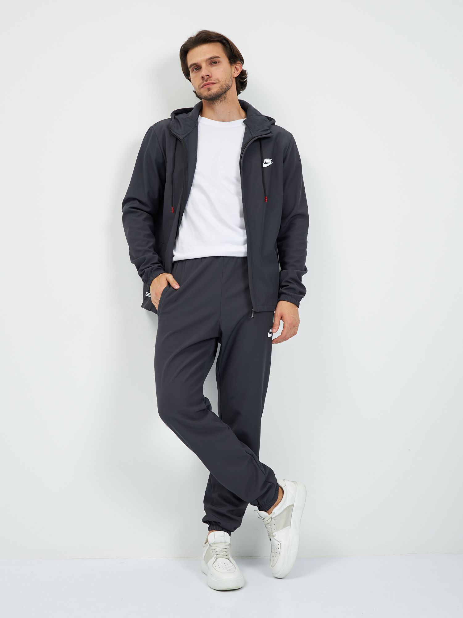 Костюмспортивный