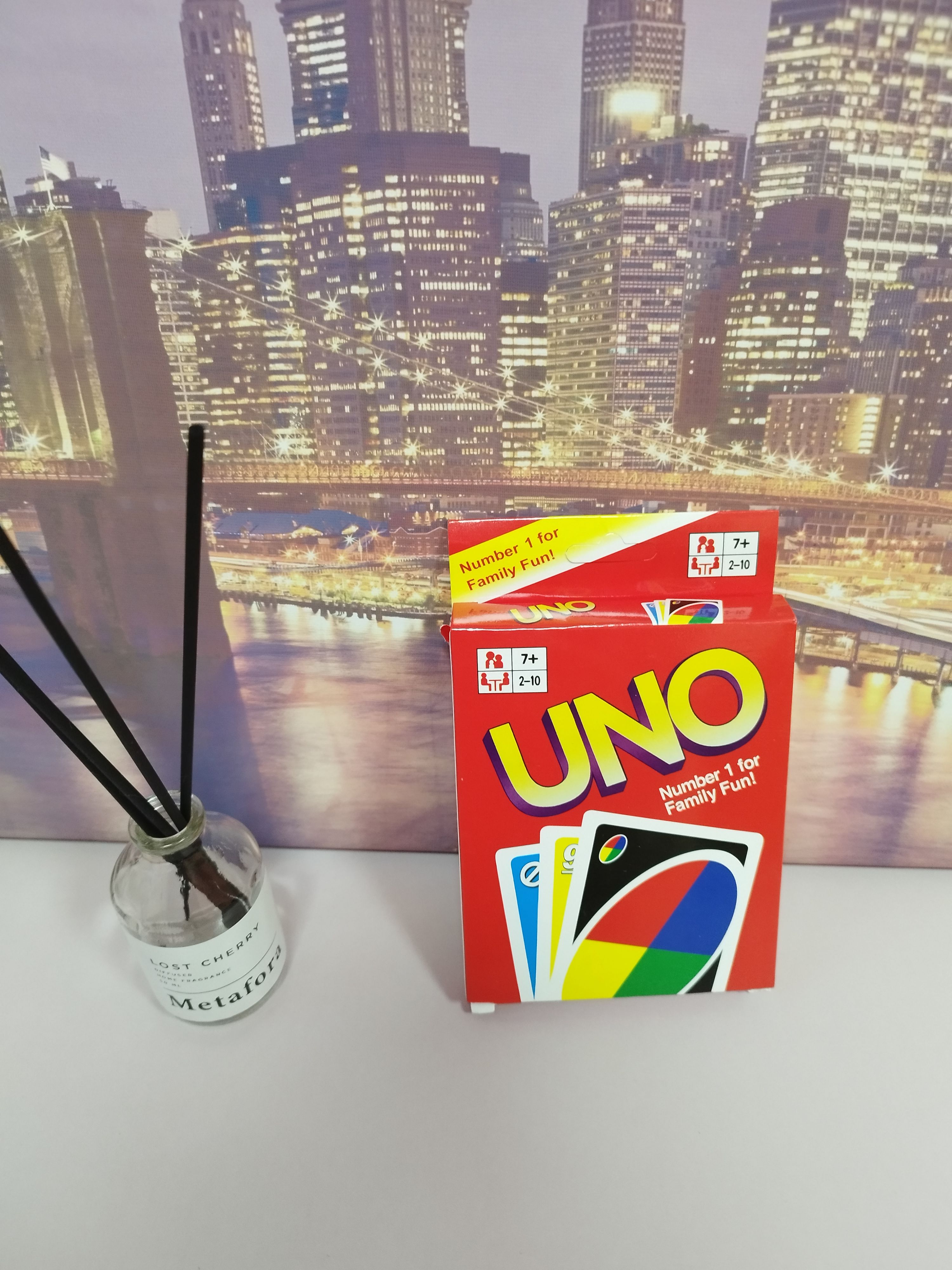 UNO — это увлекательная карточная игра для всей семьи, которая подарит вам ...