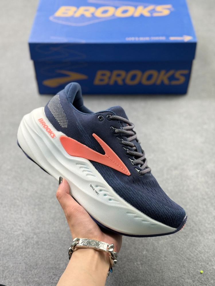 Кроссовки Brooks #1