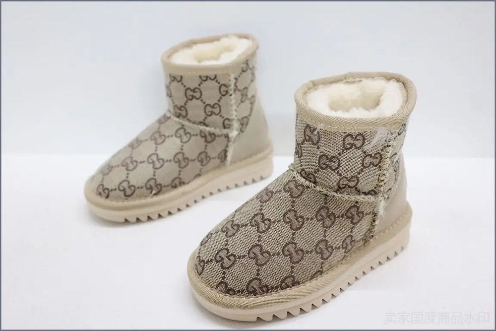 Сноубутсы UGG #1