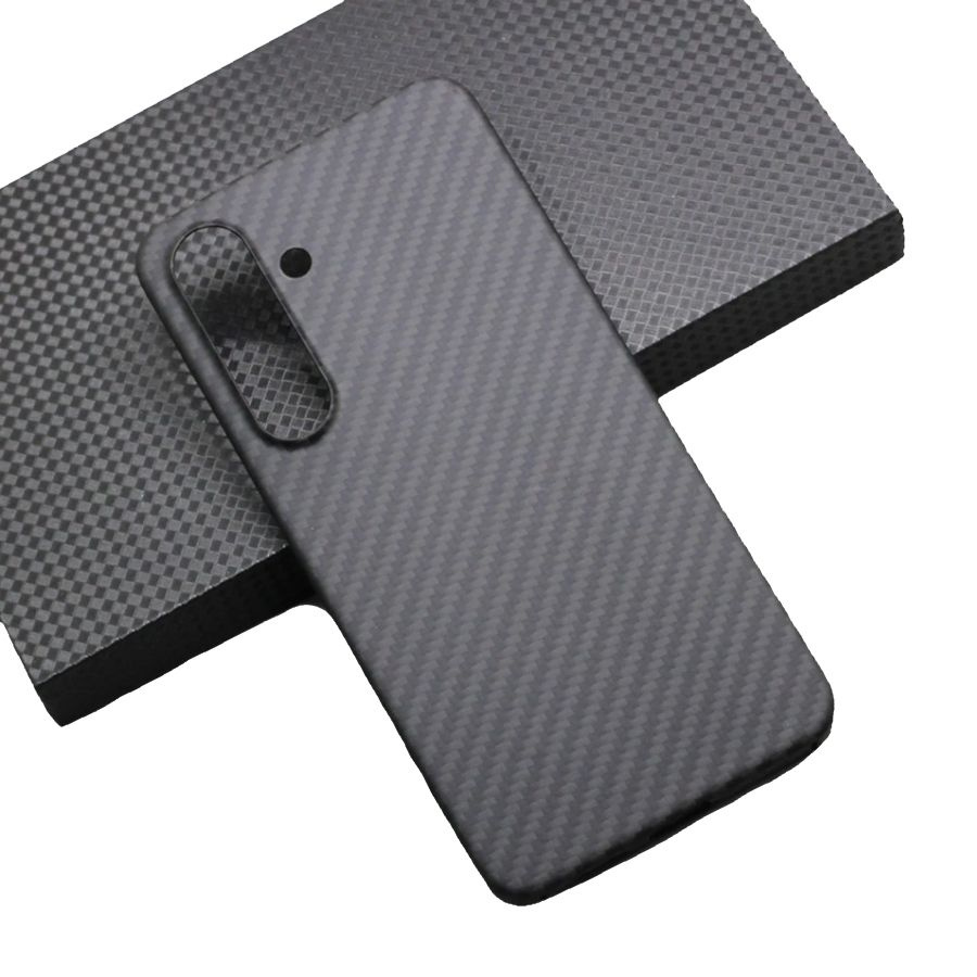 Кевларовый чехол на самсунг DiXiS Carbon Case для Samsung Galaxy S24 Plus  (BS24Plus-0В) чёрный матовый - купить с доставкой по выгодным ценам в  интернет-магазине OZON (1444948102)