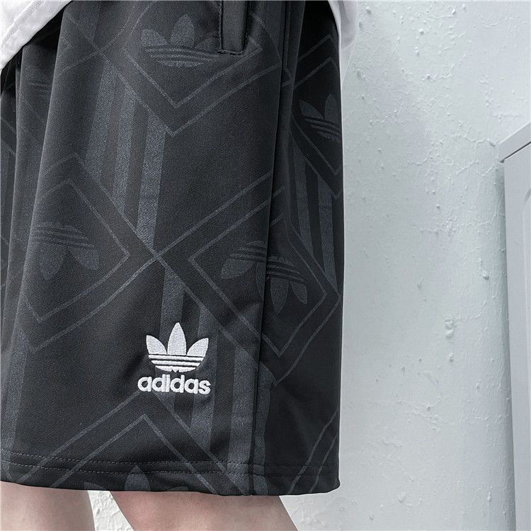 Шорты спортивные adidas Originals #1