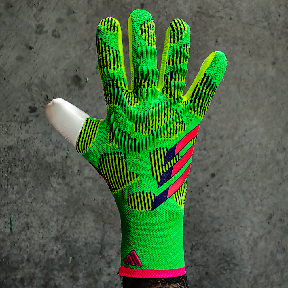 Футбольные вратарские перчатки Predator Pro Generation Pred, размер 10  #1