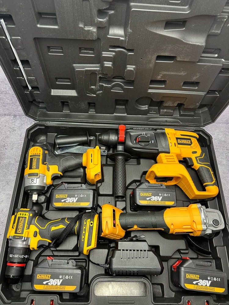 Набор электроинструментов аккумуляторных DeWalt 4в1 в комплекте 4 ...