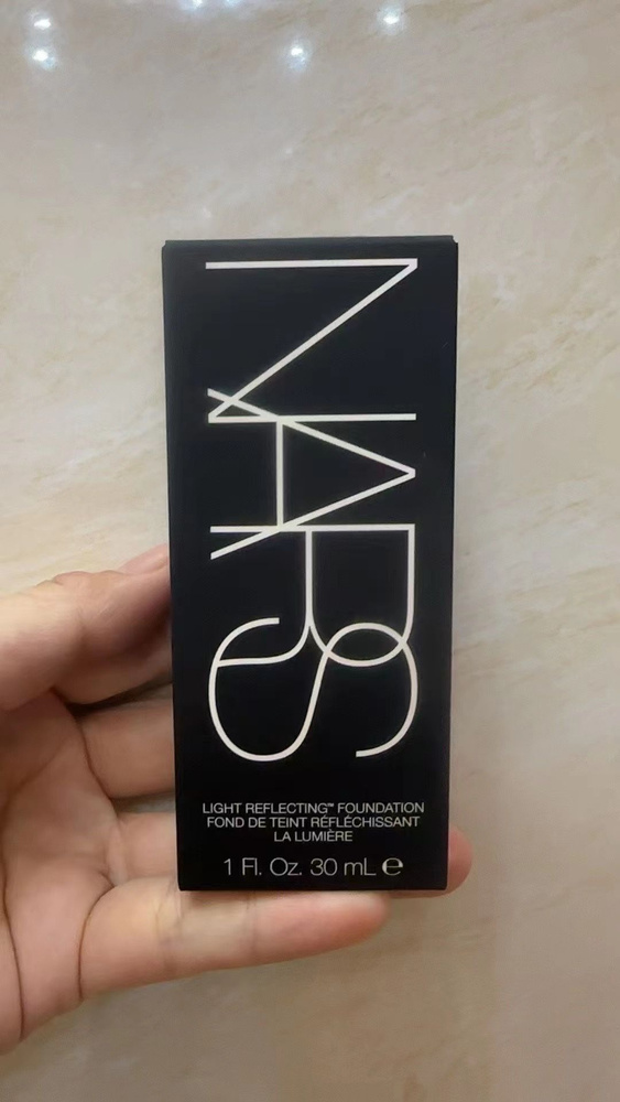 NARS Тональный крем #1