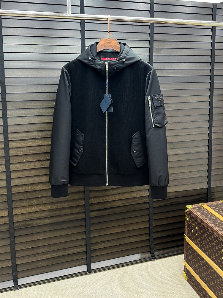 Куртка Prada 2025-2026 #1