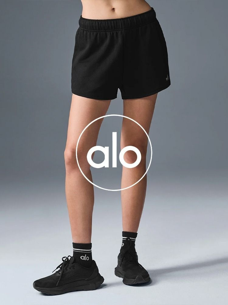 Шорты прямые Alo Yoga Accolade Short #1