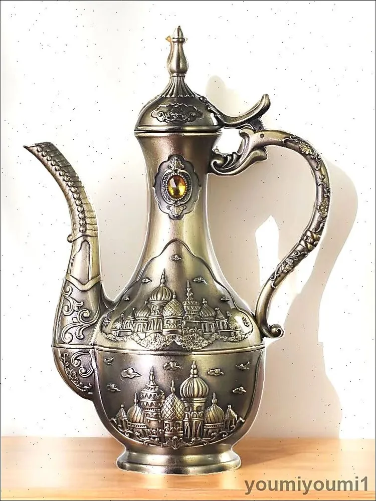 Бронзовый винтажный чайник, вариант