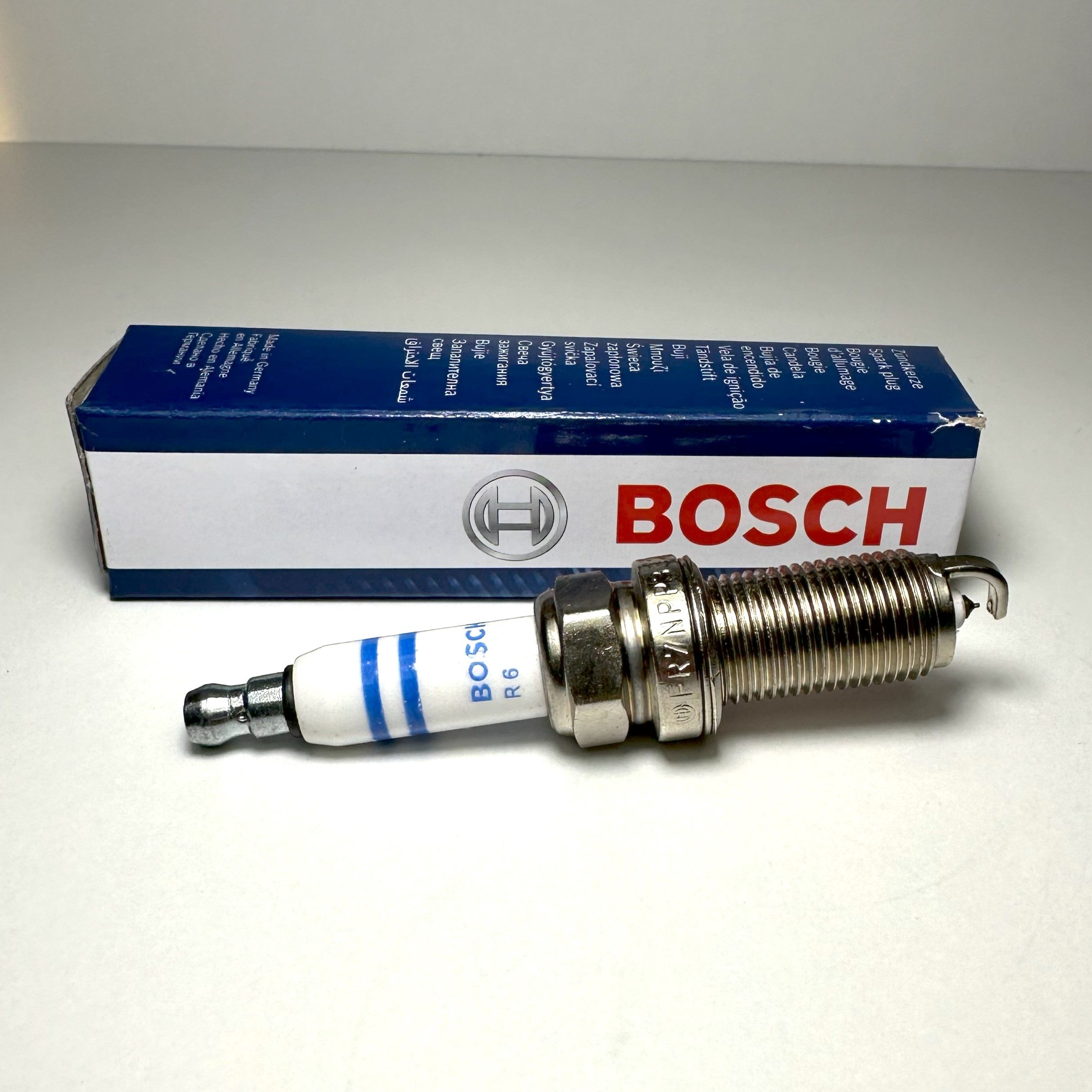 Свеча зажигания Bosch Свеча/зажигания/Bosch/x1/0242236510 - купить по  выгодным ценам в интернет-магазине OZON (1456748664)