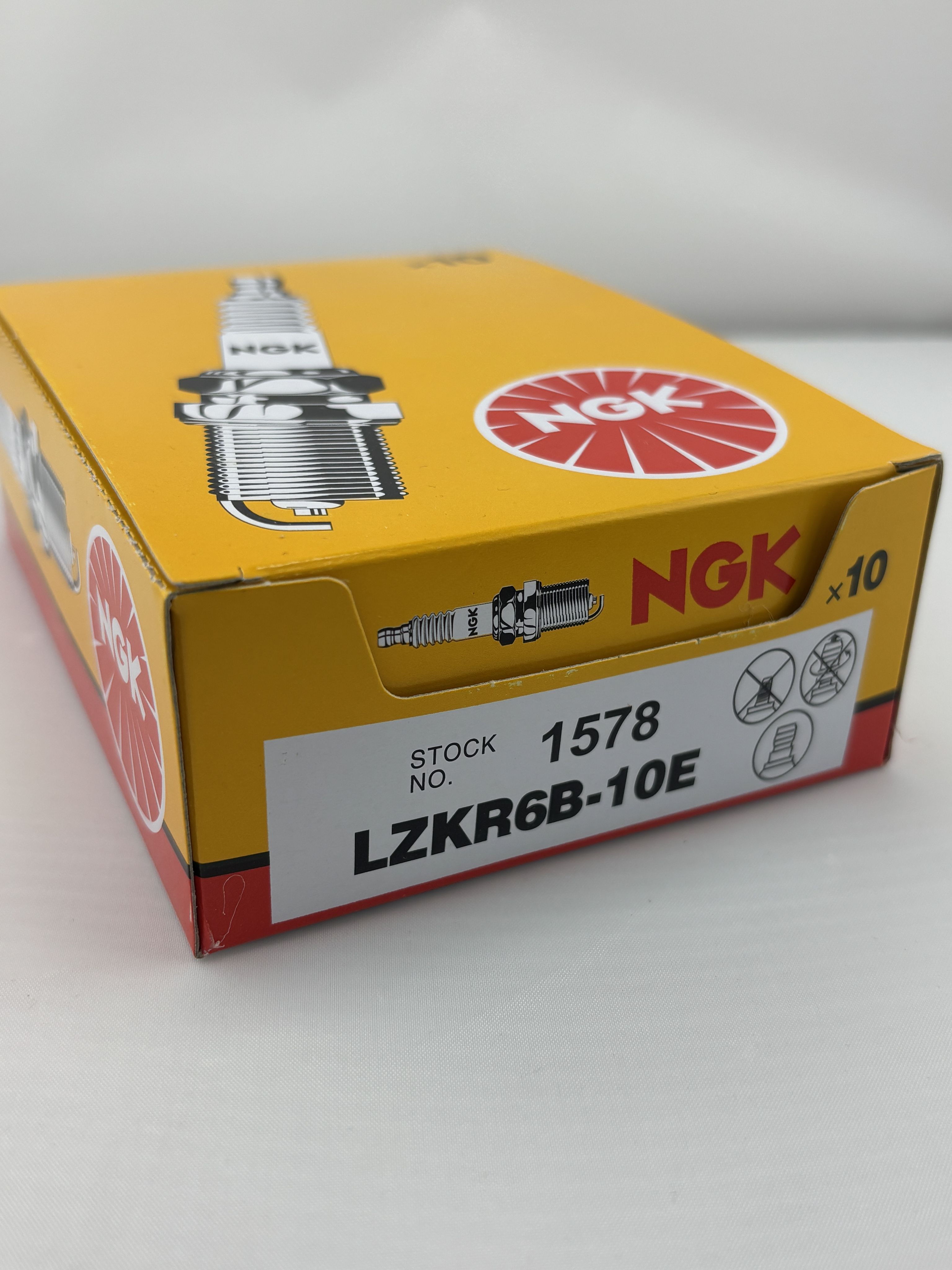 СВЕЧА ЗАЖИГАНИЯ УМЗ-274 NGK