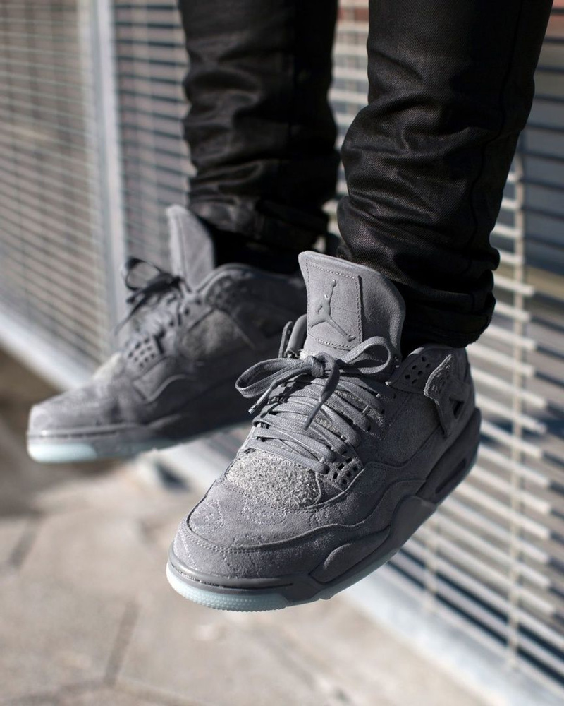 Jordan 4 Kaws Grey Купить