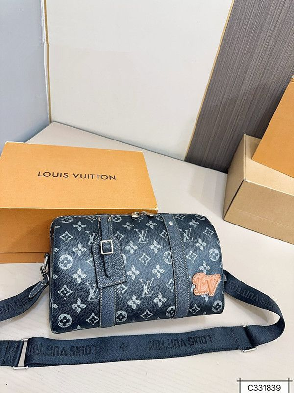 Louis Vuitton Сумка на плечо круглая #1