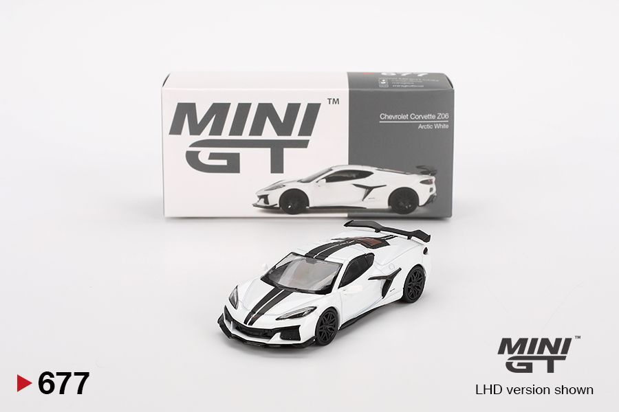 Коллекционная машинка MINI GT 1:64 Chevrolet Corvette Z06 2023 Arctic White #1