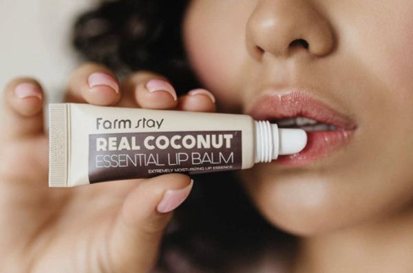 FarmStay Real Coconut Essential Lip Balm Кокосовый бальзам для губ ...