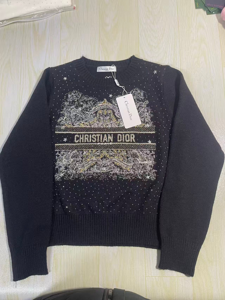 Свитер Dior #1