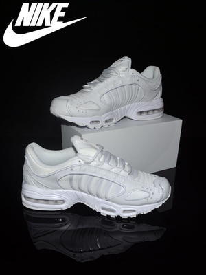 air max tailwind 4 white