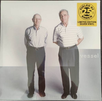TWENTY ONE PILOTS VESSEL купить на OZON по низкой цене