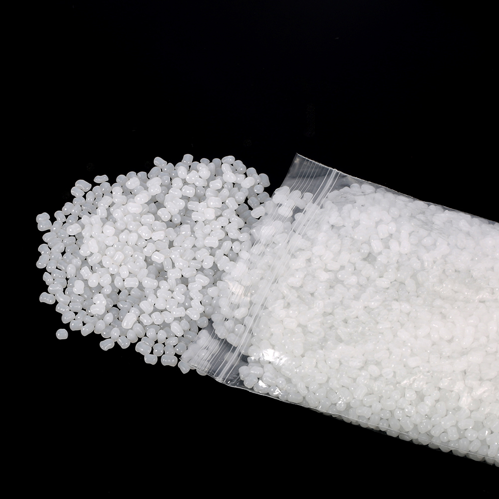100граммовгранулпластикаPolymorph,которыйподлежитформованиюипредставляетсобойтермопластическийполикапролактонPCL