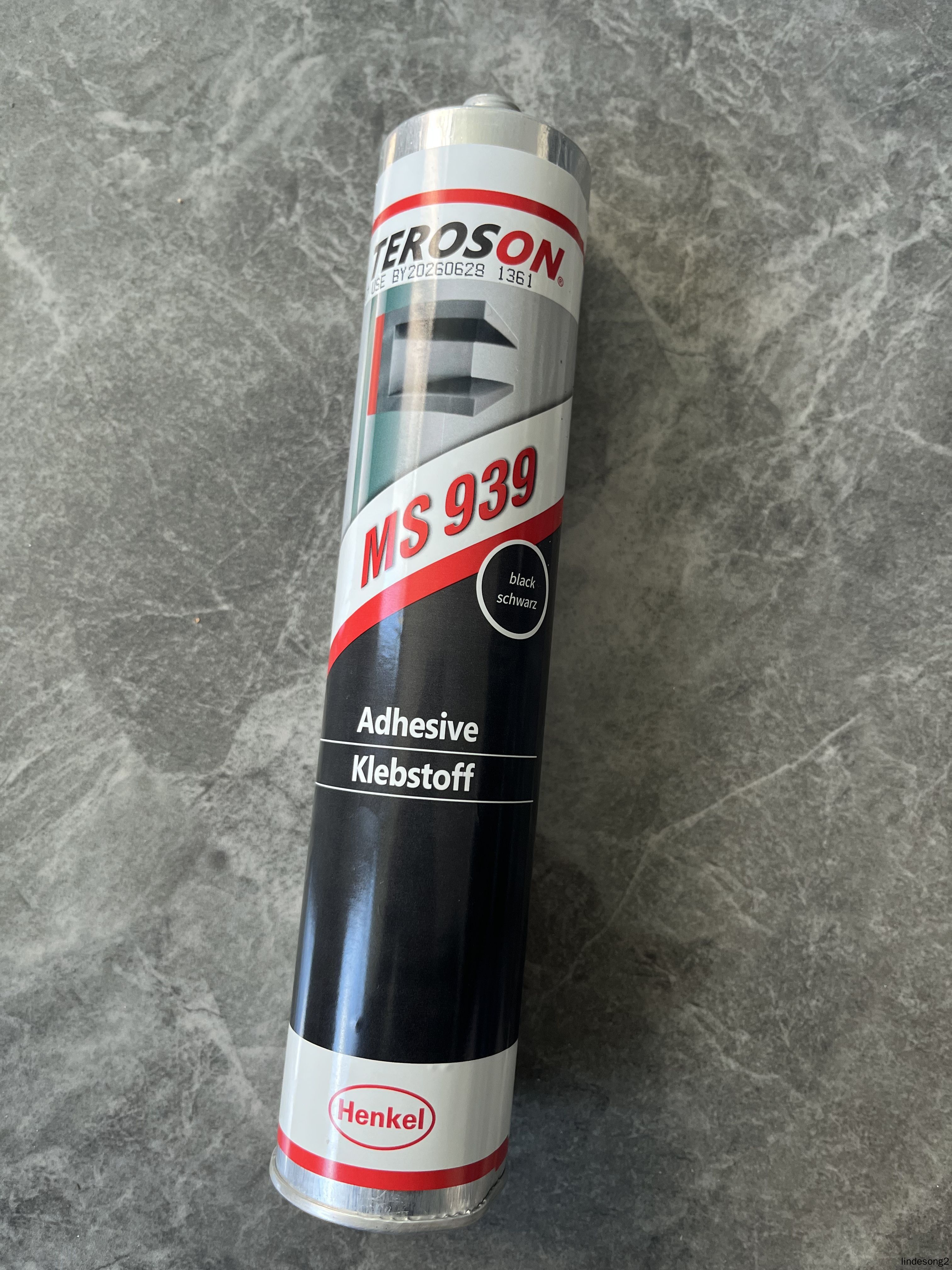 Клейавтомобильный,310мл,1шт.