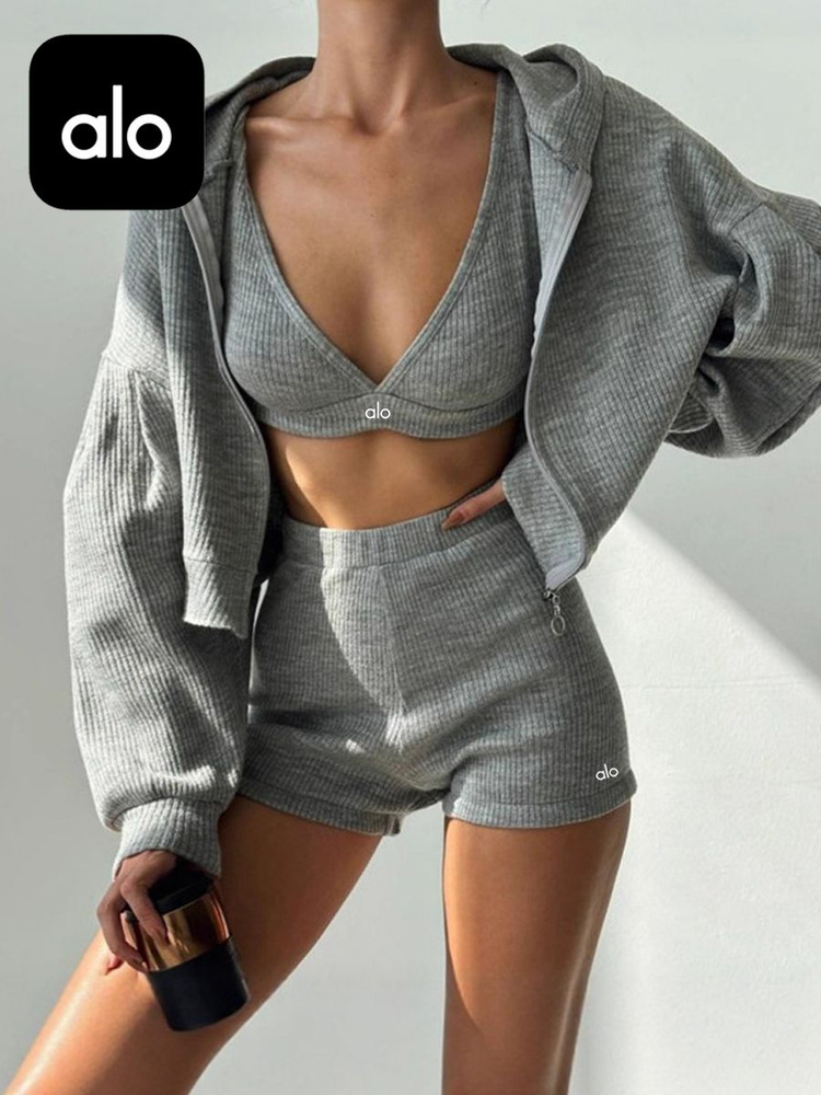 Комплект одежды Alo Yoga Cropped Hooded Jacket and Shorts Set #1
