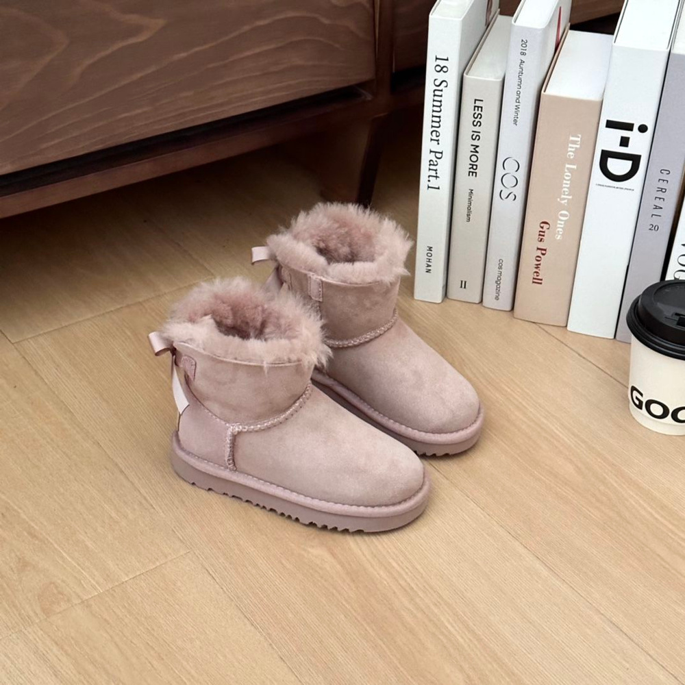 Ботинки UGG #1