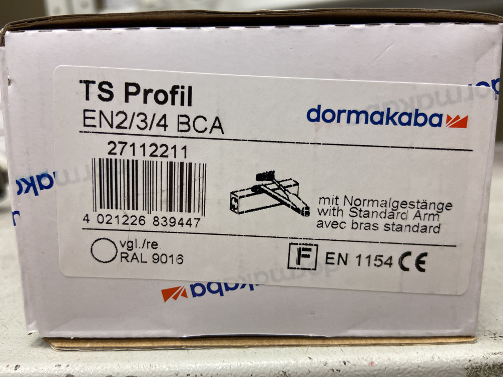 dormakaba (ex. DORMA) TS Profil доводчик в комплекте со стандартным складным рычагом. Цвет белый (RAL #1