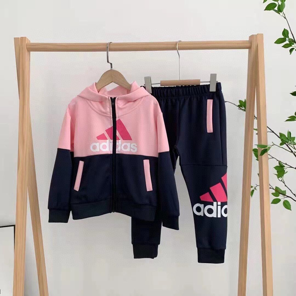 Костюм спортивный adidas #1