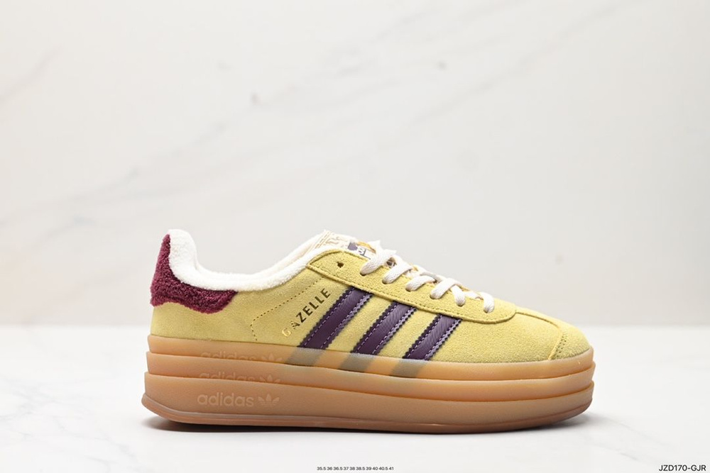 Кроссовки adidas 
Accura #1