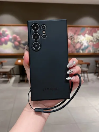 Samsung S24Ultra/Браслет Samsung S24Ultra с защитой камеры в противоударной силиконовой коробке