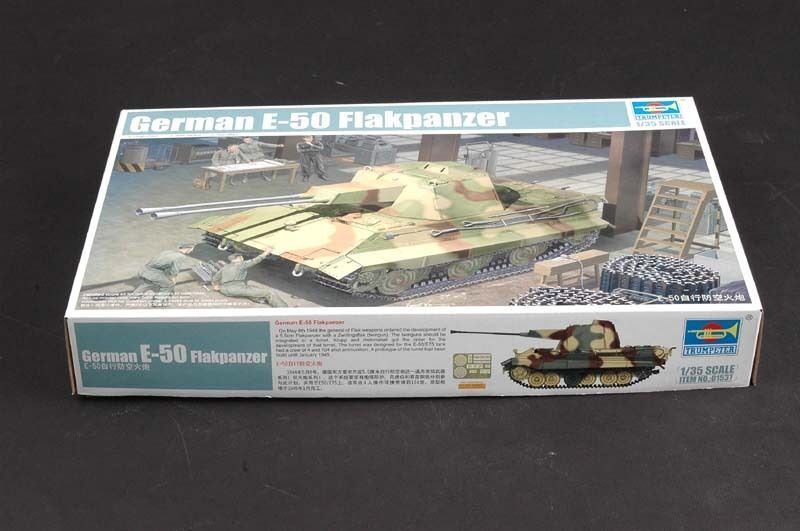 Trumpeter Maqueta De Tanque Italiano 1/35 – Más De 430 Piezas, Neumáticos De Goma Y Detalle Realista