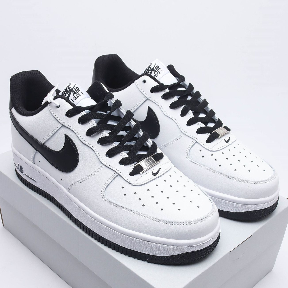 Nike white force 1 online