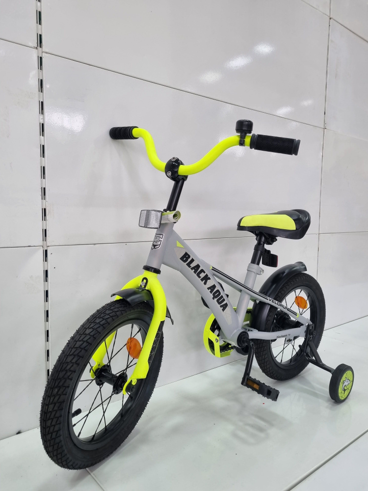 Детский велосипед для мальчиков двухколесный с дополнительными колесами ...
